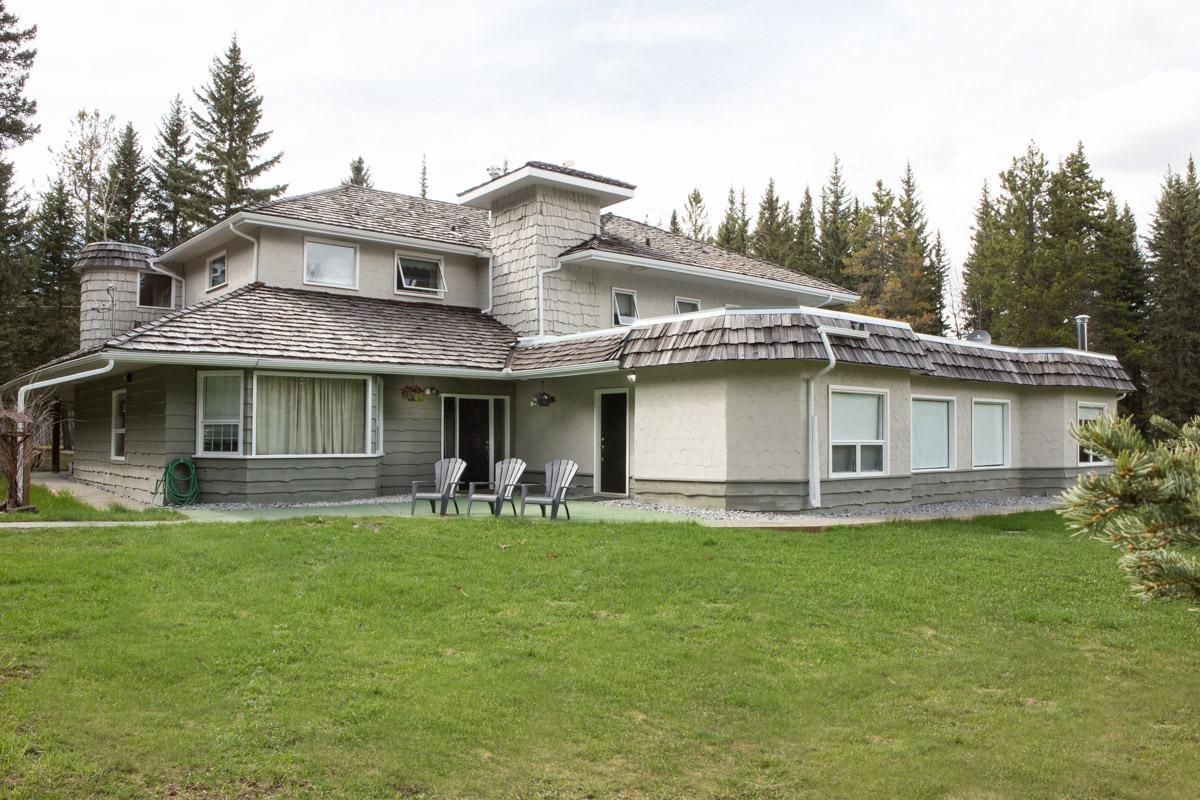 Sleepy Creek Country Manor Bed & Breakfast Bragg Creek Dış mekan fotoğraf