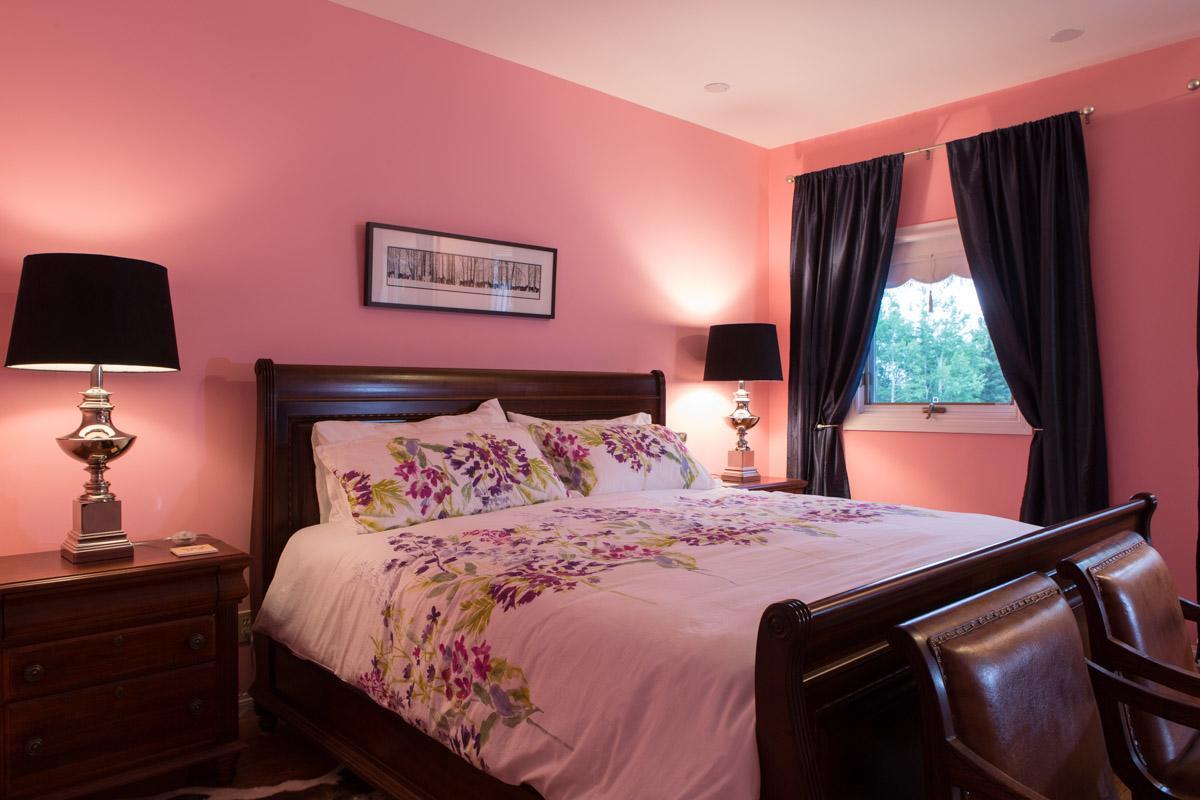 Sleepy Creek Country Manor Bed & Breakfast Bragg Creek Dış mekan fotoğraf